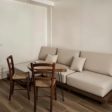 Sarantorini Apartmán Sarandë